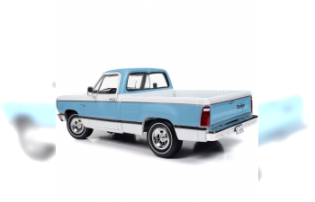 DODGE D100 Adventurer Sweptline Pick-up (1977), light blue/white