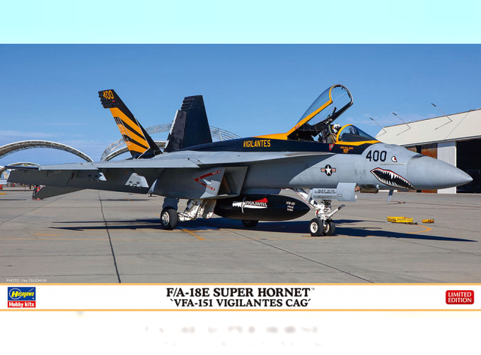 Сборная модель Истребитель F/A-18E Super Hornet "VFA-151 Vigilantes CAG" Limited Edition