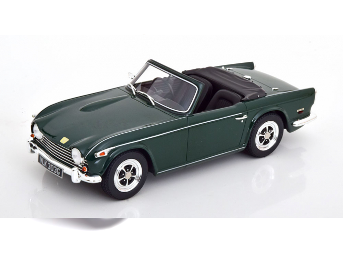 TRIUMPH TR5 P.I. Roadster (1967), dark green