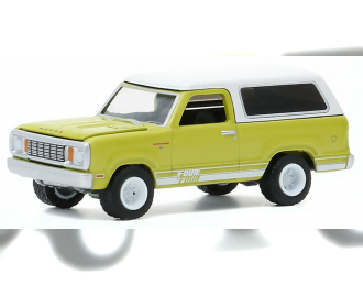 DODGE Macho Ramcharger 4x4 with Four By Four Stripe Kit 1977 Light Green/White