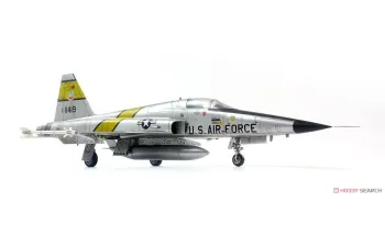 Сборная модель Northrop F-5E Tiger II Early Version
