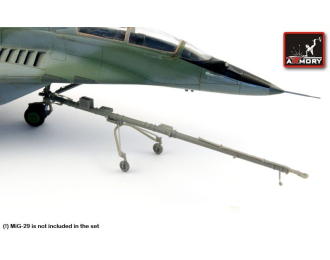 Аэродромный буксир к самолету ОКБ Микоян тип 29