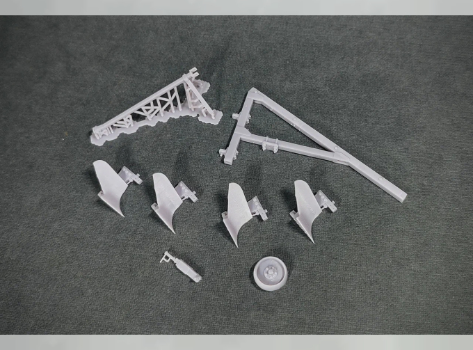 Сборная модель плуг ПЛН-4-35, набор для сборки