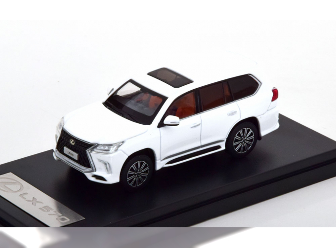 LEXUS LX570, white