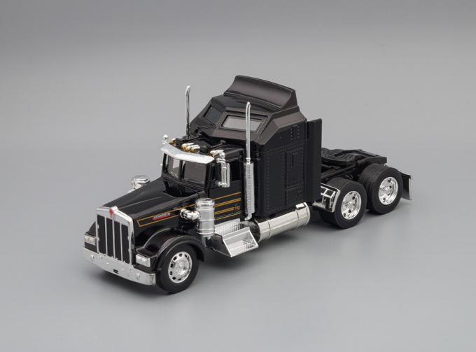 KENWORTH W900, black