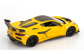 CHEVROLET Corvette Zr1 Coupe (2024), yellow