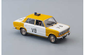 LADA 1500 VB, yellow