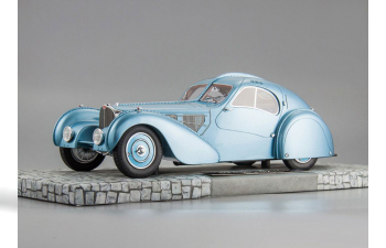 BUGATTI Type 57 SC Atlantic (1936), blue metallic