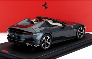 FERRARI 12cilindri V12 830cv Spider Open (2024) - Con Vetrina - With Showcase, Blu Roma - Blue Met