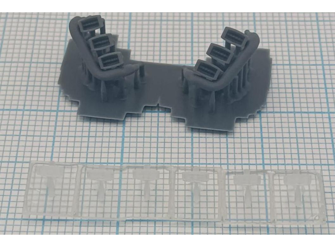 Шесть фар на передний бампер грузового авто