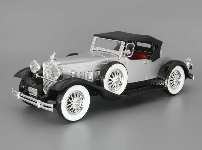 PACKARD (1930), silver / black