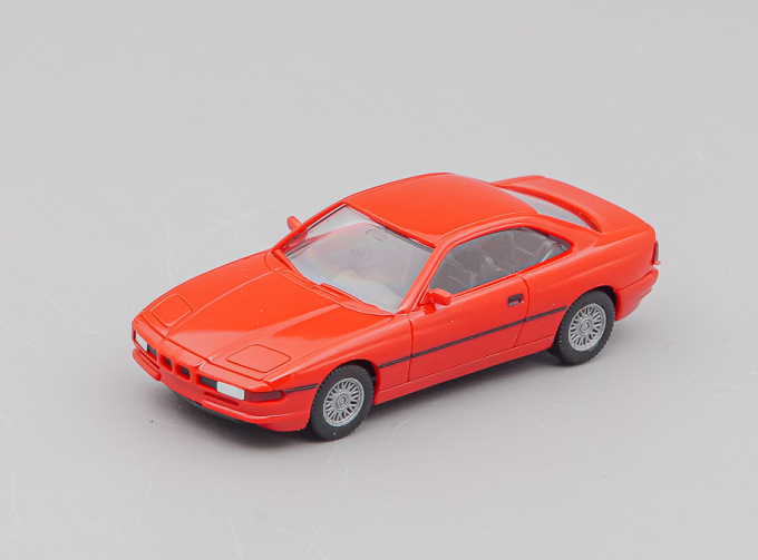 BMW 850i (E31), red