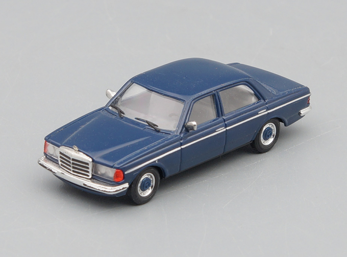 MERCEDES-BENZ W123, blue