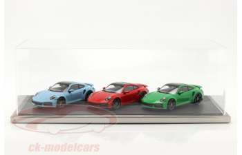High quality acrylic Showcase Dieppe Carbon with acrylic / metal base carbon / silver 1:8 Atlantic, transparent / carbon / silver