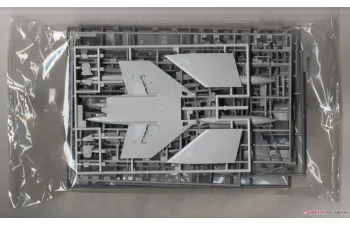 Сборная модель F-4EJ Phantom II 'ADTW' w/Particle Collection Pod Limited Edition