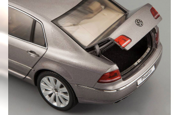 VOLKSWAGEN Phaeton, arabesque silver