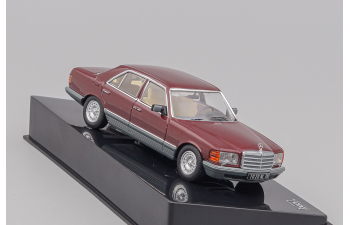 MERCEDES-BENZ 500 SE W126 (1980), bordeaux / grey