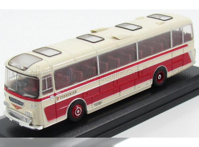 PLAXTON Panorama Elite Autobus Yorkshire (1968), White Red