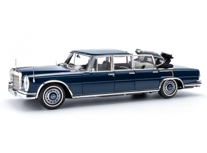 Mercedes-Benz (W100) 6-door Pullman Landaulet with functional softtop