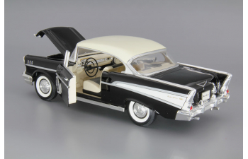 CHEVROLET Bel Air (1957), black / white