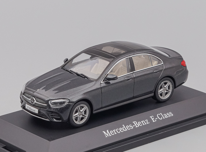 MERCEDES-BENZ E-klasse AMG-line W213 (2020), grey