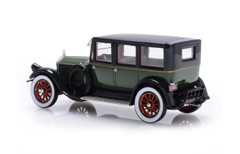 Pierce Arrow Model 32 7-Seat Limousine - 1920 (green / black)