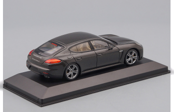 PORSCHE Panamera G1 II Turbo S, dark grey