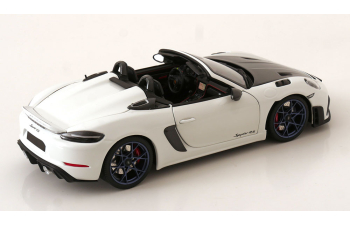 PORSCHE 718 Spyder RS Weissach Package (2024), white