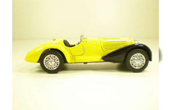 ALFA ROMEO 8C 2900 (1938), Oldtimer Collection, yellow / black