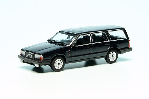 VOLVO 740 GL (1986) Kombi, dark green metallic