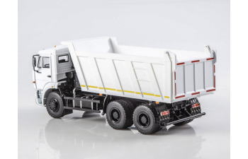 Камский грузовик 6520 самосвал, белый