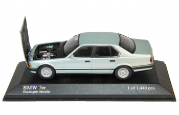 BMW 7 Series (1986), light green metallic