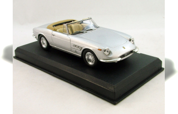 FERRARI 330 GTS, silver