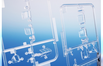 Сборная модель P-40M Warhawk 'Involuntarily From Russia To Finland'