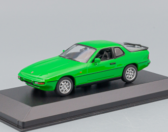 PORSCHE 924 (1976), green