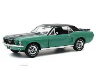 FORD Mustang Coupe "Ski Country Special" 1967 Loveland Green