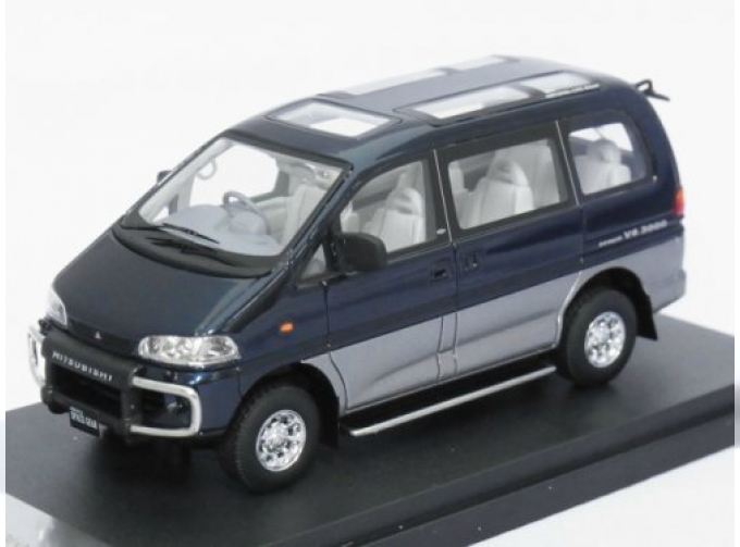 MITSUBISHI Delica Space Gear 4WD (1994), синий с серебристым