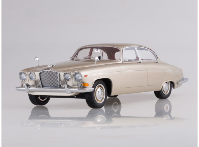 JAGUAR 420 G (Mark X), RHD, ohne Vitrine, (1966), metallic-beige