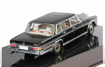 MERCEDES-BENZ 600 SWB (1964), black