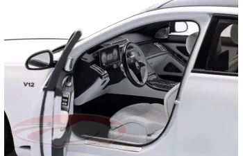 MERCEDES-BENZ Maybach S-Klasse (2023), white