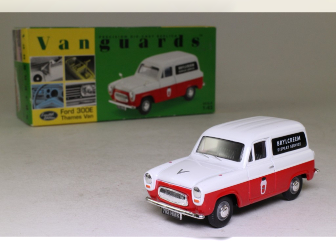 FORD 300E Thame Van, red / white