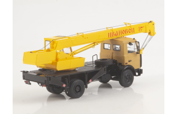 Автокран КС-3577 (5337), оранжевый / желтый