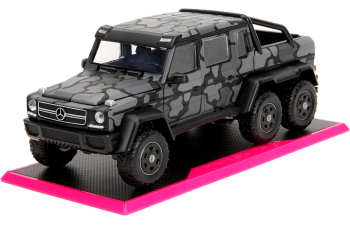 MERCEDES-BENZ G AMG 6X6, camouflage