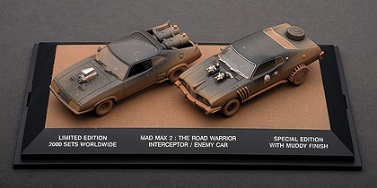 FORD Falсon - FORD Landau с грязью) Mad Max 2: The Road Warrior Interceptor/Enemy Car (Набор из двух моделей) 