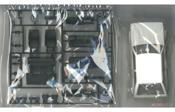 Сборная модель Mazda Familia XG/323