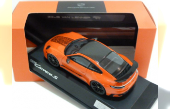 PORSCHE 911 992 Carrera S Coupe (2021), Lava Orange