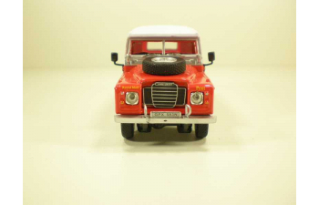 LAND ROVER Series III 109 Royal Mail, Classic cars, red