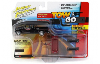 CHEVROLET Silverado с прицепом Tow Dolly (2002), черный