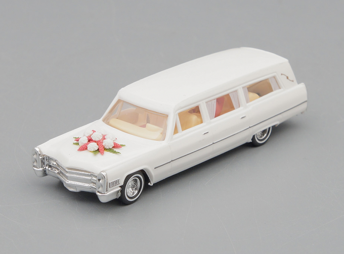 CADILLAC Station Wagon Wedding, white