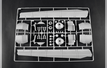 Сборная модель Немецкий танк Pz.Kpfw.VI Sd.Kfz.182 Tiger II (ранний выпуск Porsche Fgst.Nr.280009)